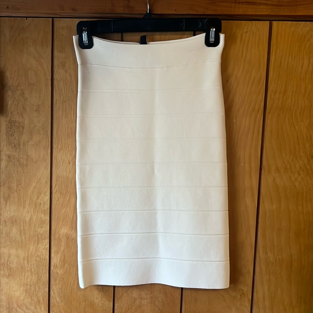 BCBG Max Azria “Alexa” cream bandaid skirt size S.